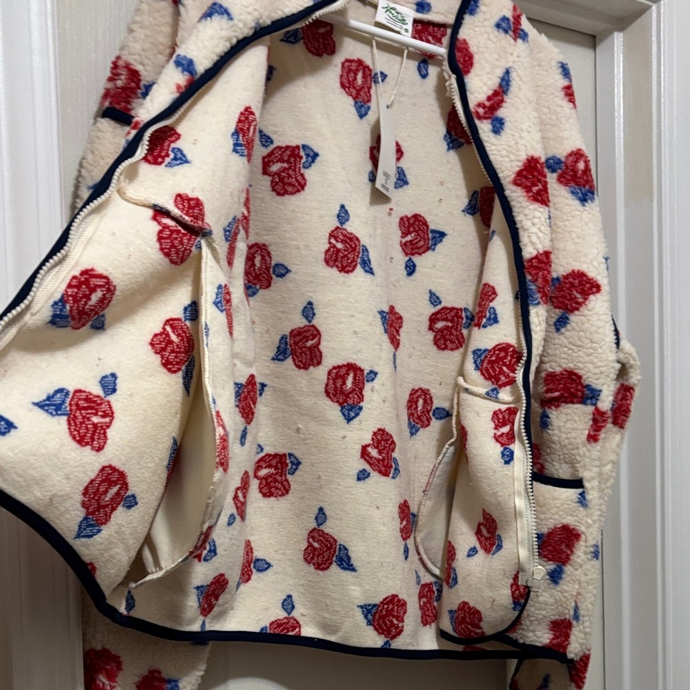 Very J Cream Teddy Jacket with Red and Blue Floral Design - Picture 4 of 7